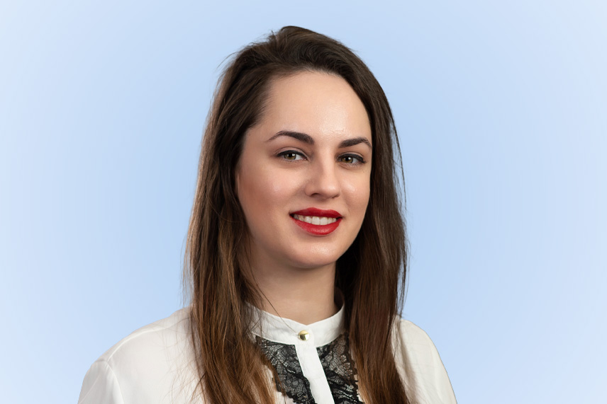 Dr. Raluca Vasile